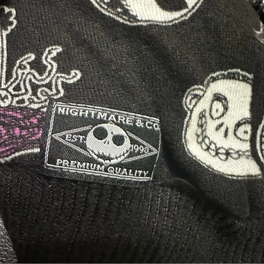 Disney Halloween Black Patterned Sweater size S - Picture 11 of 11